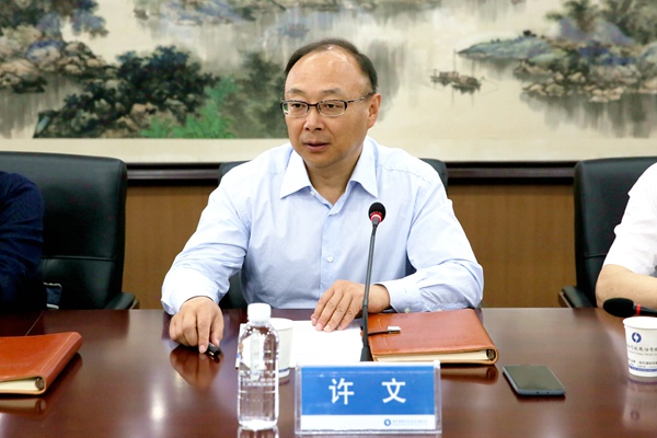 許局長_小.jpg